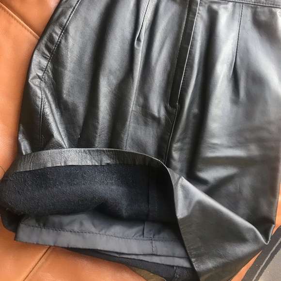 Genuine Leather Comint Black Leather Mini Skirt - Picture 5 of 7